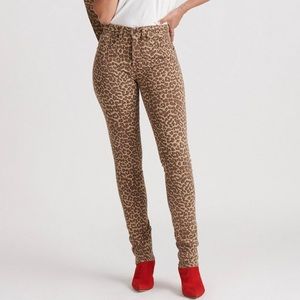 Lucky Brand high rise slim Bridgette leopard jeans. NWOT